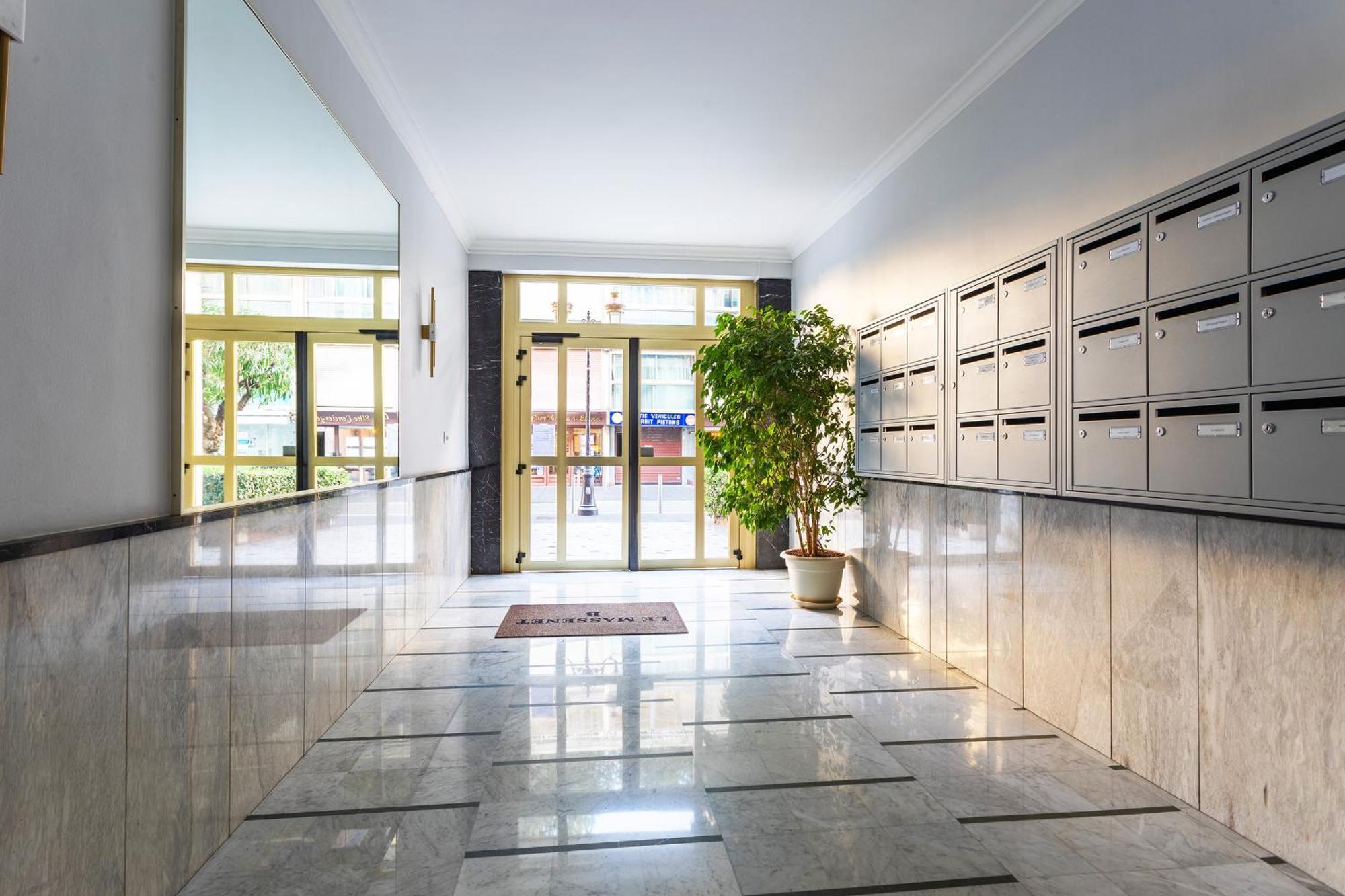 Le France-Massenet Ap3015 By Riviera Holiday Homes Ніцца Екстер'єр фото