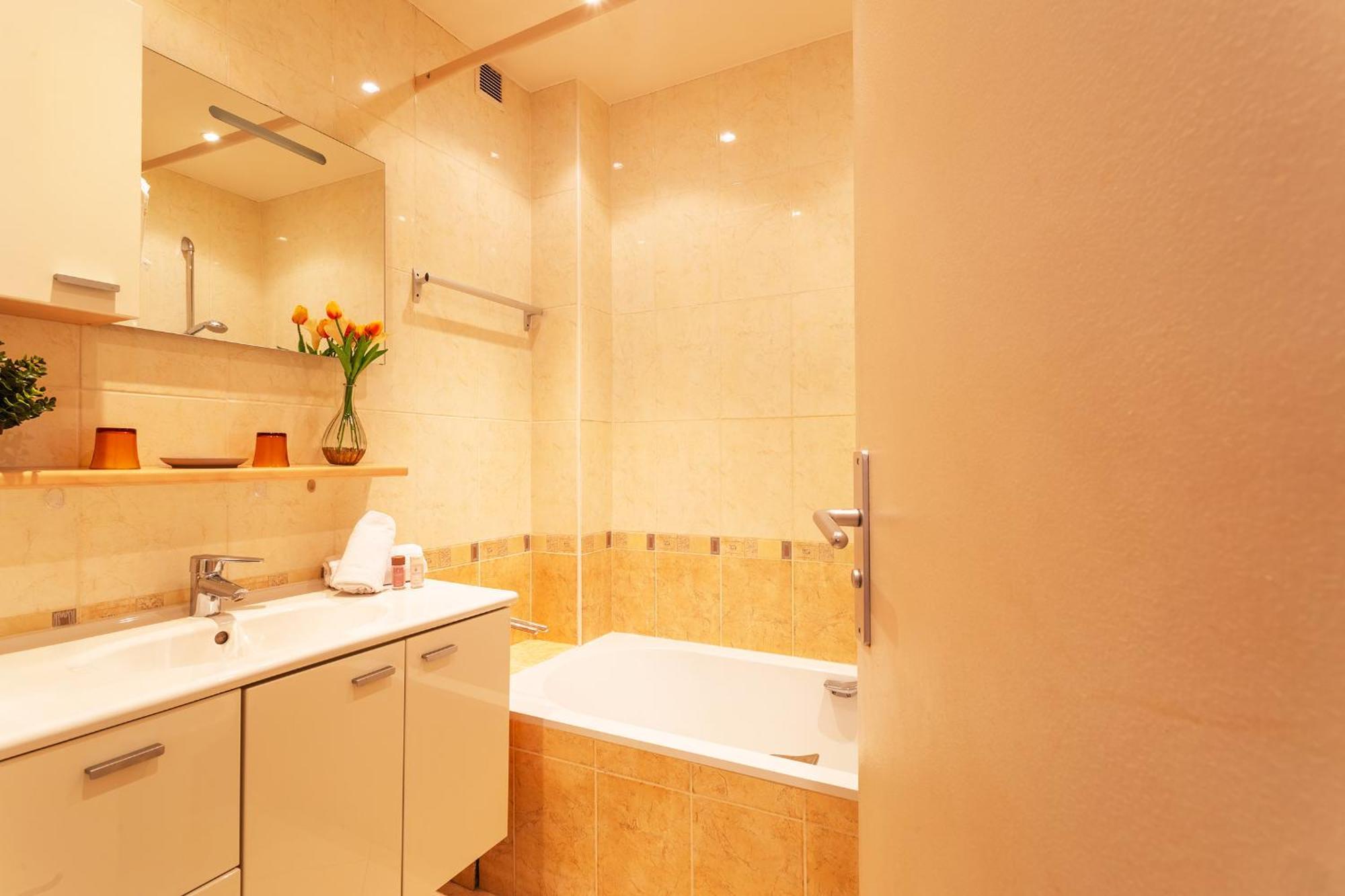 Le France-Massenet Ap3015 By Riviera Holiday Homes Ніцца Екстер'єр фото